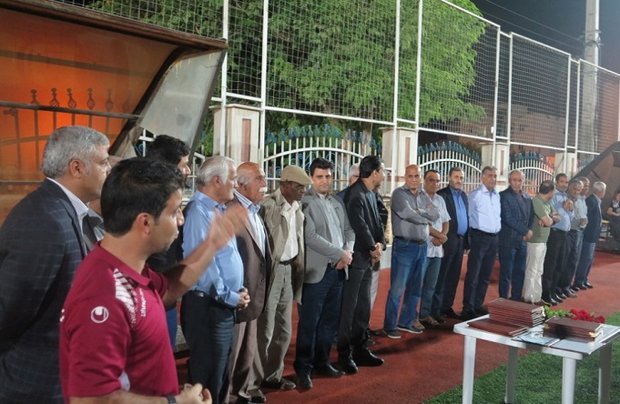 پیشکسوتان فوتبال صنعت آب و برق استان بوشهر تجلیل شدند