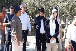 Zionist settlers attack Palestinians in Al-Aqsa Mosque