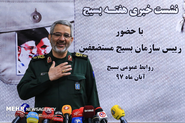 نشست خبری سردار غلامحسین غیب پرور به مناسبت هفته بسیج