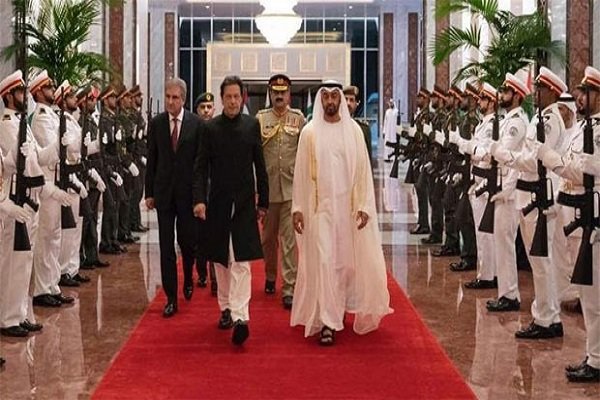 عمران خان با ولیعهد امارات دیدار و گفتگو کرد
