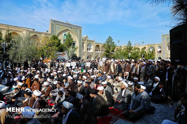 Iranian clerics in Qom condemn Saudis’ crimes in Yemen