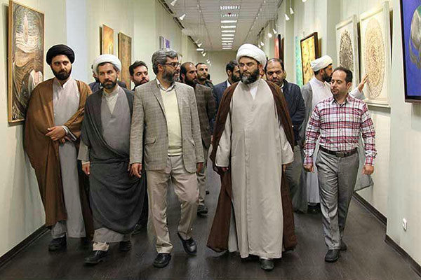 بازدید رییس سازمان تبلیغات اسلامی از نمایشگاه نگار مکتب‌خانه