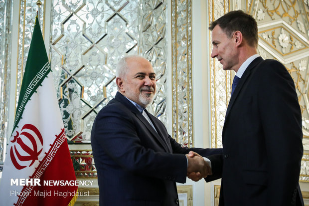 دیدار جرمی هانت وزیر امور خارجه انگلیس با محمدجواد ظریف وزیر امور خارجه ایران