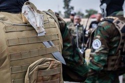 حەشد شەعبی هەرگیز چەکی خۆی دانانێت