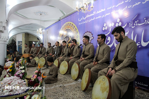 مراسم مولودی خوانی در مسجد جامع سنندج