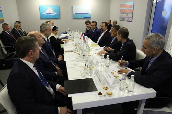 Iran, Russia road ministers discuss bilateral coop. in Moscow