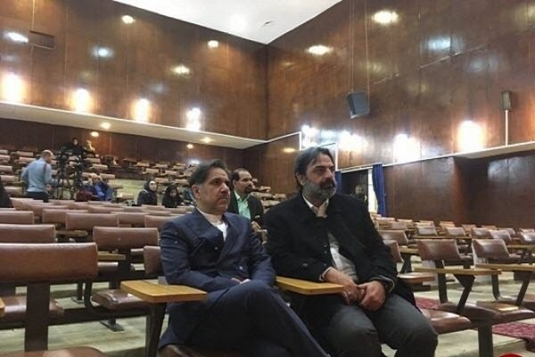 اعتراض دانشجویان به حضور آخوندی در دانشگاه فردوسی مشهد