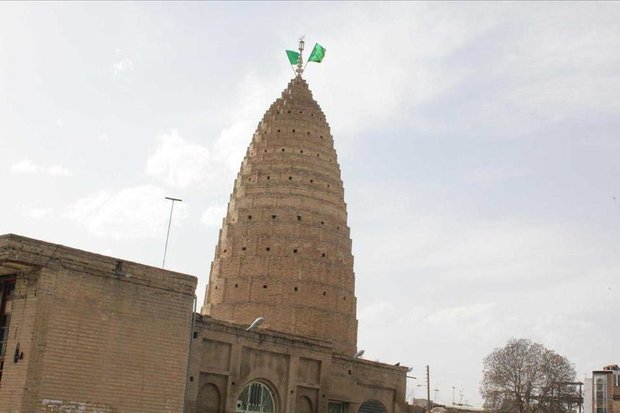 حریم امامزاده جعفر پارکینگ شد/ توقف طرح توسعه در پیچ کمبود اعتبار حریم امامزاده جعفر پارکینگ شد/ توقف طرح توسعه در پیچ کمبود اعتبار