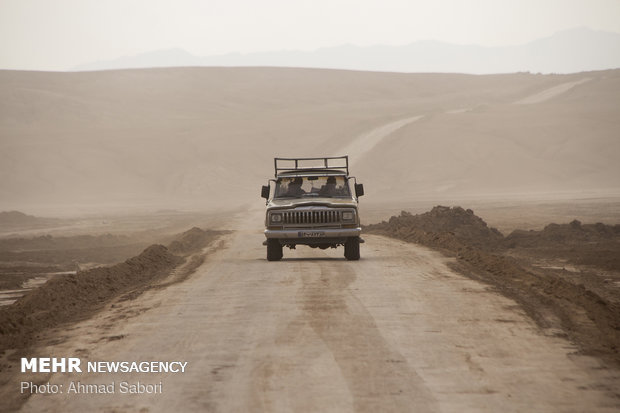 ‘Silk Road’ car racing in Semnan prov. 