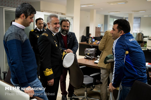 Deputy navy commander tours Mehr News HQ