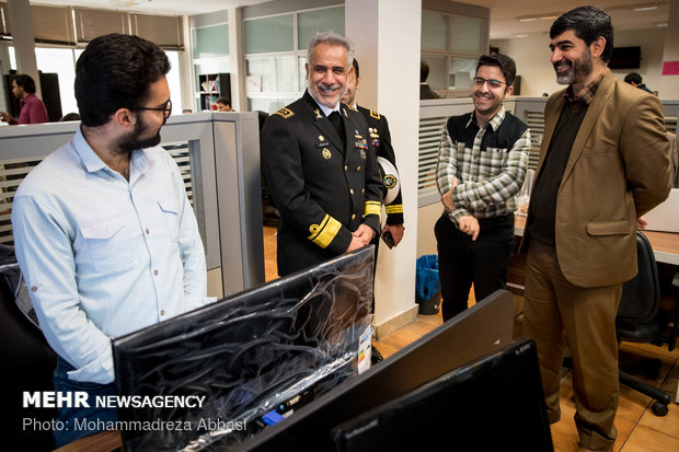 Deputy navy commander tours Mehr News HQ