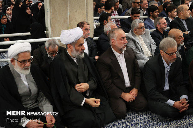 Meeting of govt. officials, participants in Islamic Unity Conf. met with Iran's Leader