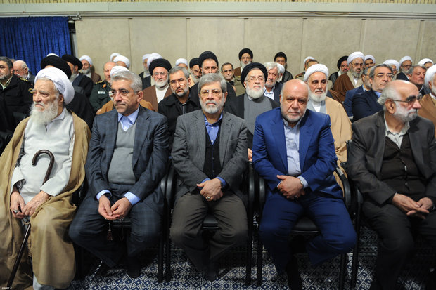 Participants of Islamic unity conference meet Ayatollah Khamenei