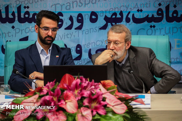 حضور رییس مجلس شورای اسلامی در وزارت ارتباطات و فناوری اطلاعات
