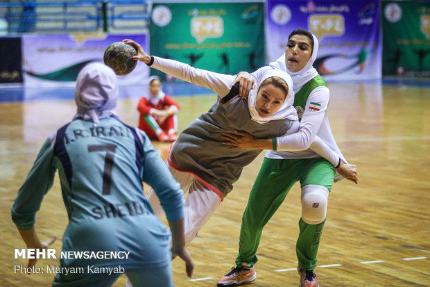 Training session of Iranian women’s handball team