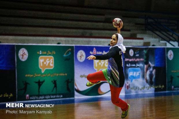 Training session of Iranian women’s handball team