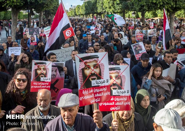 استقبال تونسی ها از بن سلمان با اره‎