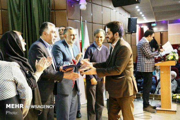 سازمان مردم نهاد فانوس خوزستان تجلیل شد