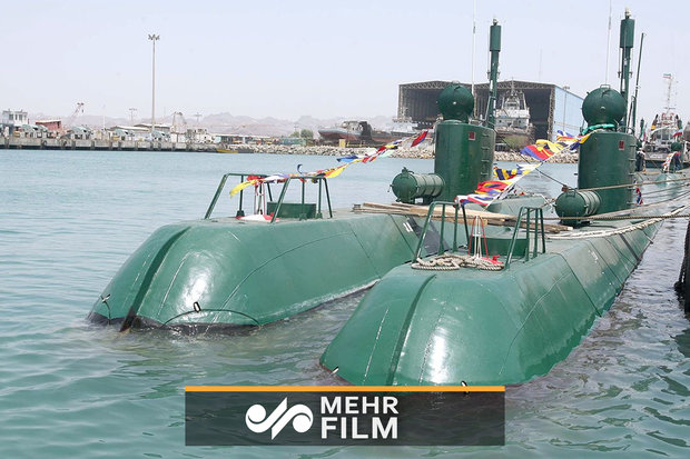 به آب انداختن دو زیردریایی کلاس غدیر