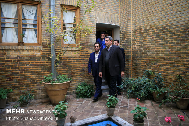 بازدید شهردار تهران از خانه موزه مدرس
