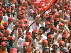 بھارت میں کسانوں کا " دہلی چلو"  احتجاج کا سلسلہ جاری
