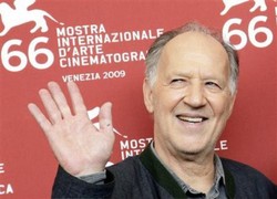 German film director Werner Herzog poses for photographers during a photocall at the 66th Venice Film Festival September 5, 2009. (Reuters/Tony Gentile)