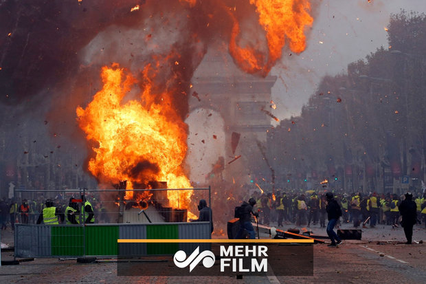 فلم/ فرانس کے دارالحکومت پیرس میں مظاہرے