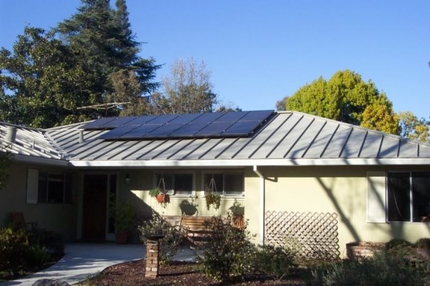 کاهش هزینه نصب سیستم خورشیدی/ خانه های کالیفرنیا خورشیدی می شود