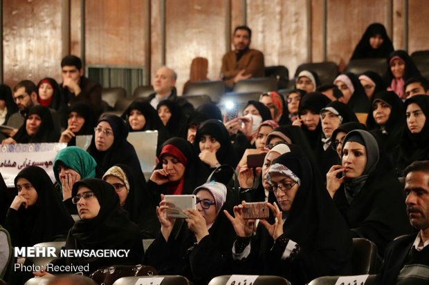 Tehran Univ. hosts 1st new Muslims gathering 