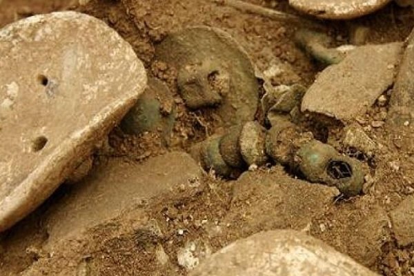 یک تابوت دوره اشکانی در محوطه تاریخی جوبجی کشف شد