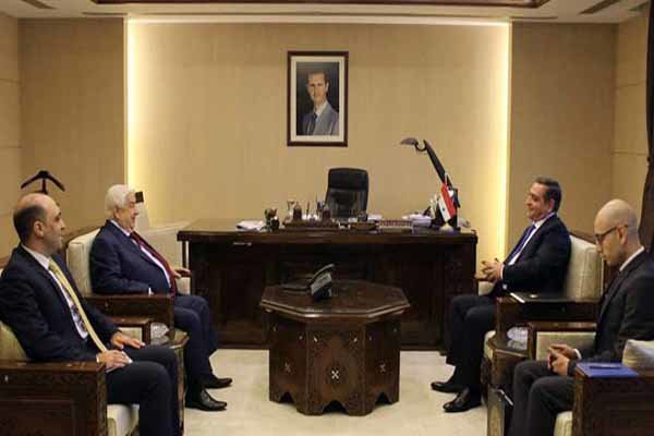 ولید المعلم استوارنامه سفیر جدید ارمنستان را دریافت کرد