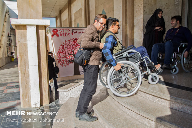 Yadi journalists pay respect to Intl. Day of Persons with Disabilities