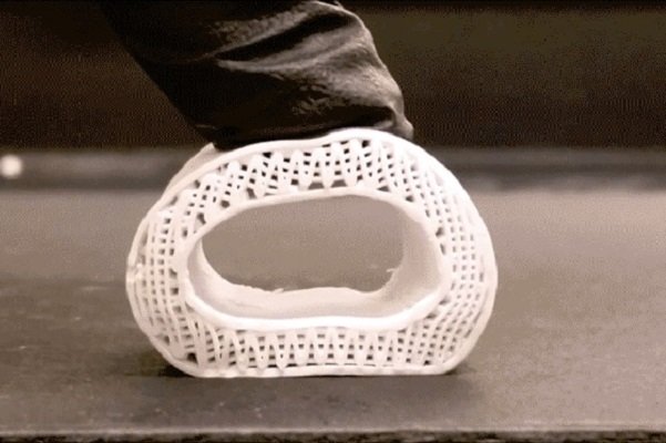 ترمیم استخوان های تخریب شده با چاپگر سه بعدی