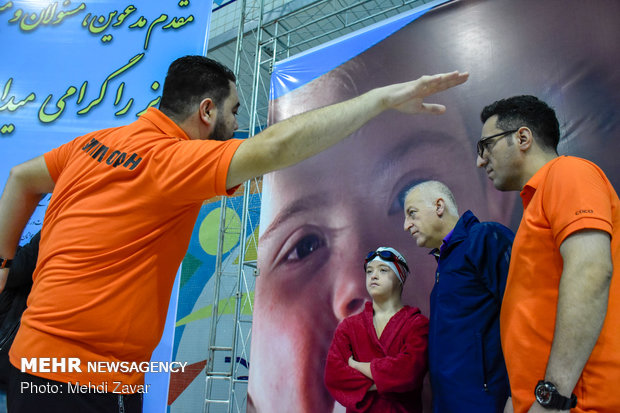 Iranian boy with Down Syndrome breaks record in swimming