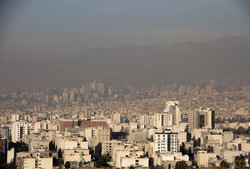 Pollutants hit unhealthy levels in Tehran