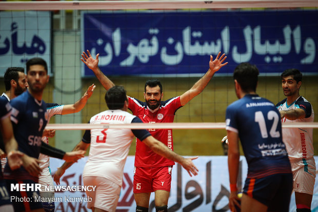 دیدار والیبال سایپا تهران و شهرداری تبریز