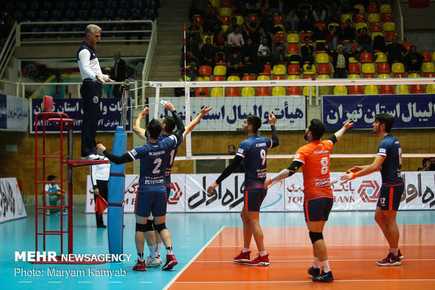 دیدار والیبال سایپا تهران و شهرداری تبریز