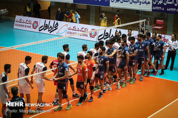 دیدار والیبال سایپا تهران و شهرداری تبریز