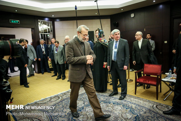 Larijani's meetings with Russian, Pakistani speakers
