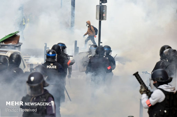 فرانس میں احتجاجی مظاہرے جاری