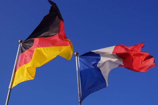 Germany, France reportedly agree on hosting Iran-EU trade mechanism