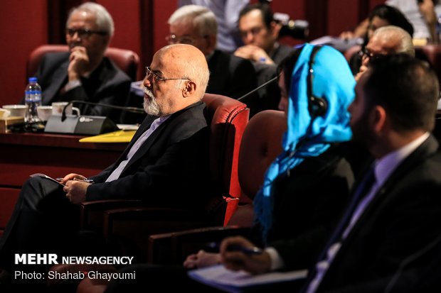 'Fighting Corruption' Conf. at Tehran Chamber of Commerce
