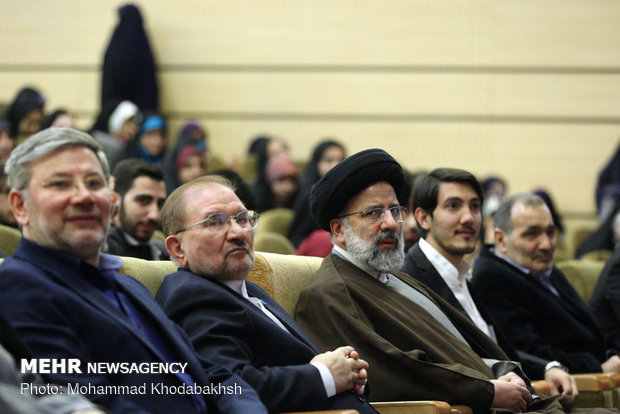 Hoj. Raeisi addresses students in Shahid Beheshti Univ. 