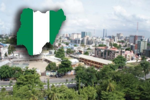 Nijerya'da camiye çifte intihar saldırısı düzenlendi