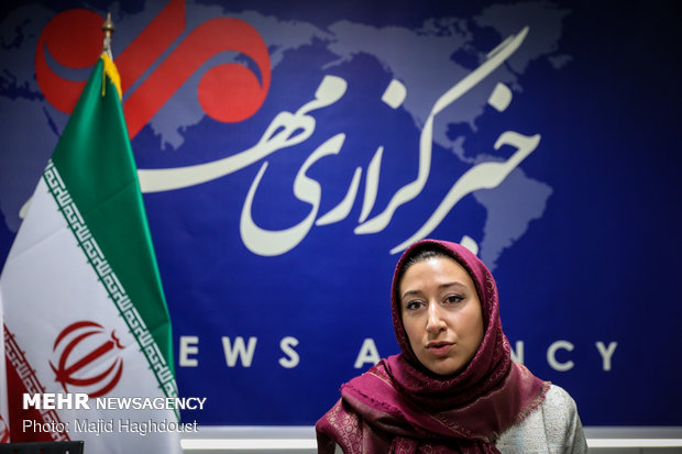 تصمیم عجیبی که دختر آمریکایی در ایران گرفت/ کی‌روش مشاور بانوان!