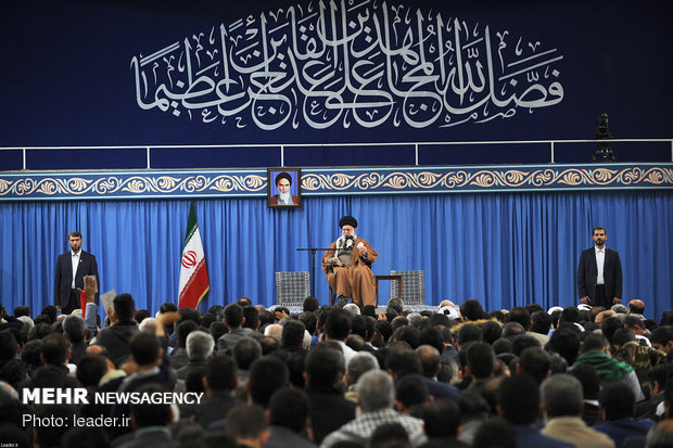 Leader meets with families of martyrs