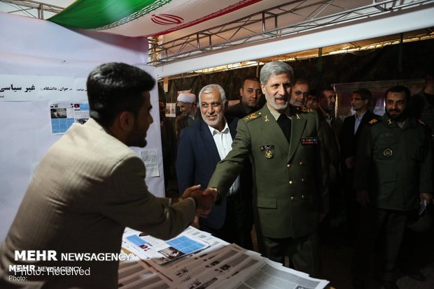 Defense minister’s visit to Malek Ashtar University of Technology