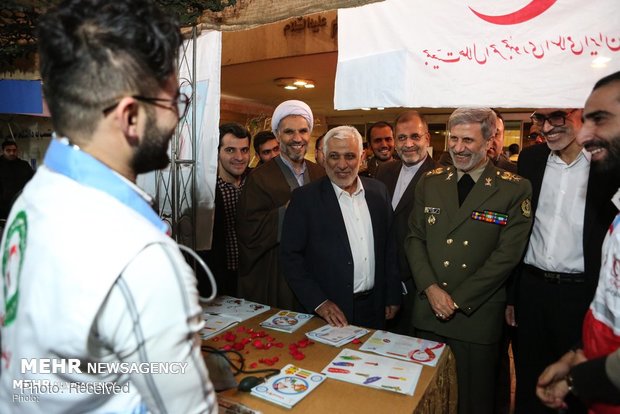 Defense minister’s visit to Malek Ashtar University of Technology