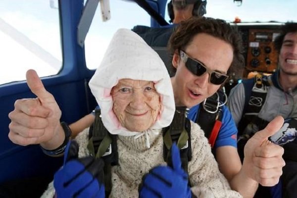 VIDEO: 101-year-old granny becomes oldest skydiver VIDEO: 101-year-old granny becomes oldest skydiver