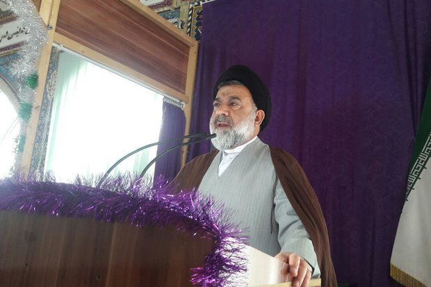۱۸ نمازجمعه در لرستان برگزار میشود/نمازجمعه سنگر مستحکم انقلاب ۱۸ نمازجمعه در لرستان برگزار میشود/نمازجمعه سنگر مستحکم انقلاب